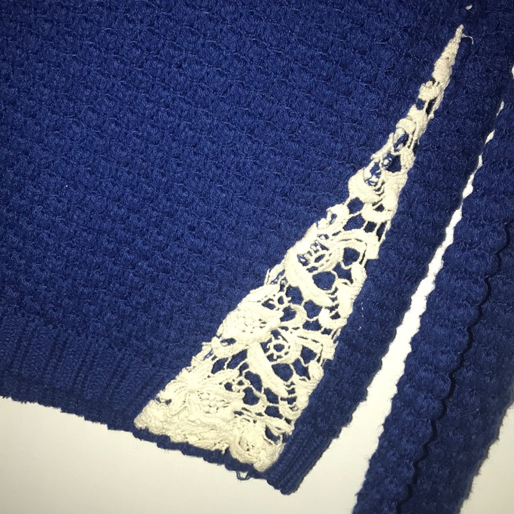 Sweater - Picture 2 of 3